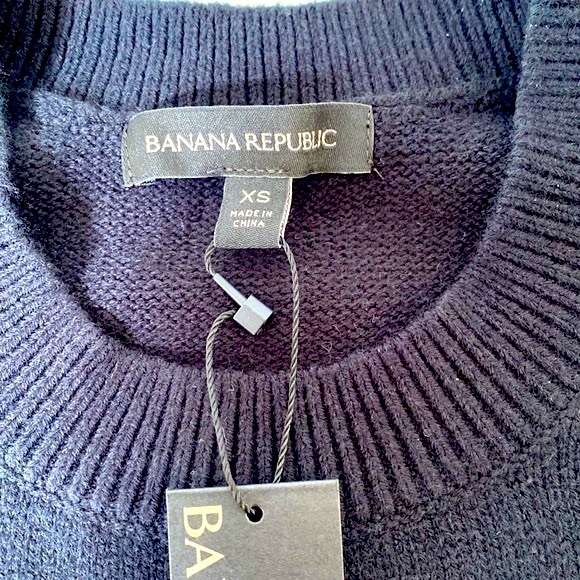 NWT!! Banana Republic Black Cotton Sweater - Picture 5 of 6
